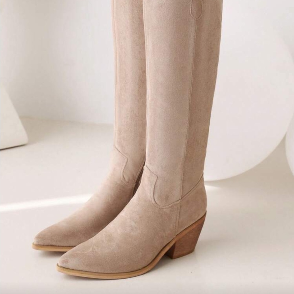 Women’s Knee-High Heeled western boots